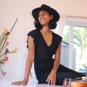 Meet your Posher, Kaylin